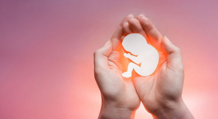 سقط جنین یک موضوع صرفا زنانه نیست