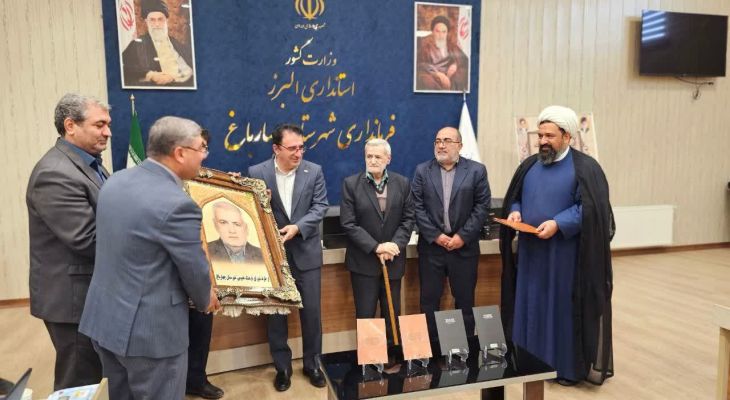 ۲ کتاب در چهارباغ رونمائی شد