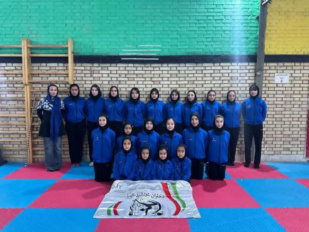 درخشش دختران خورشید ساوجبلاغ در رقابت‌های کشوری ژیم‌فورآل