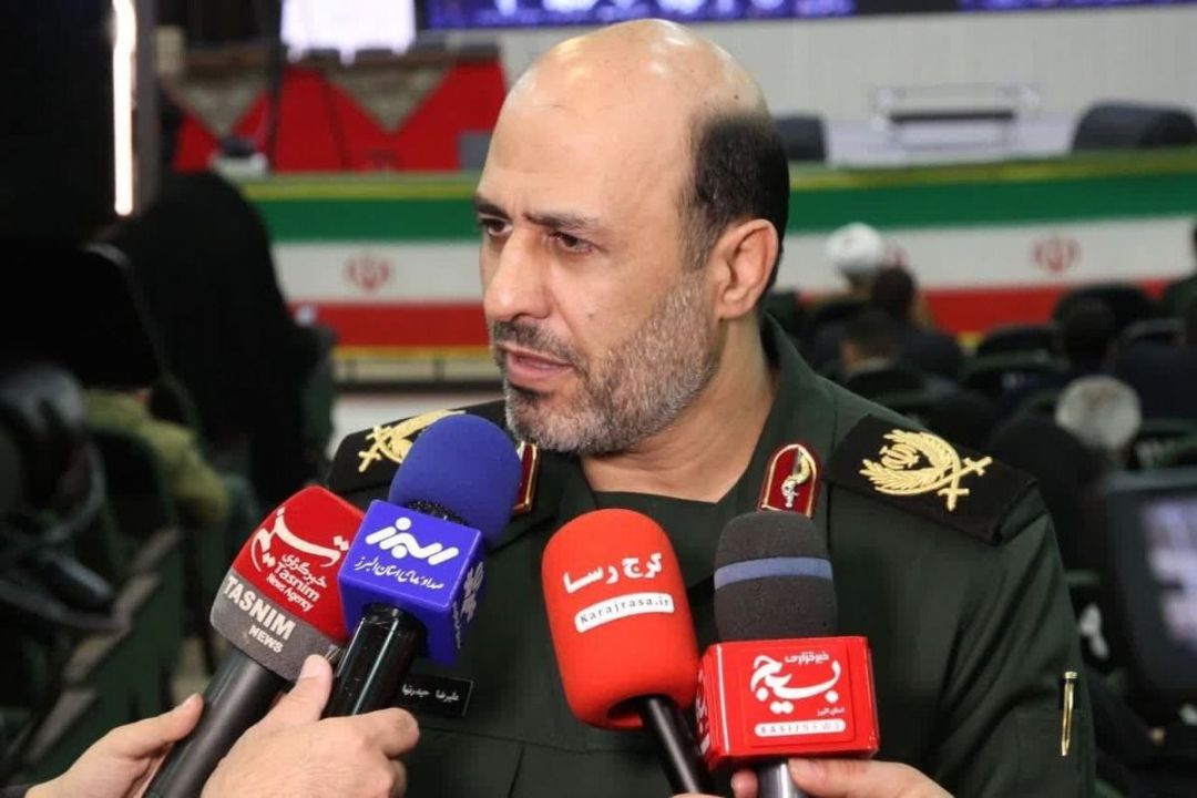 سپاه سپر بلای مردم عزیز ایران است