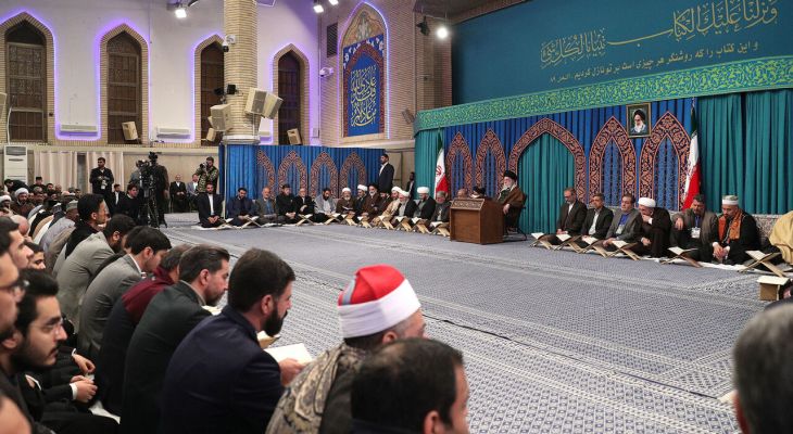 رهبر انقلاب: شرط حل مشکلات، اعتماد به خدا و ورود به میدان