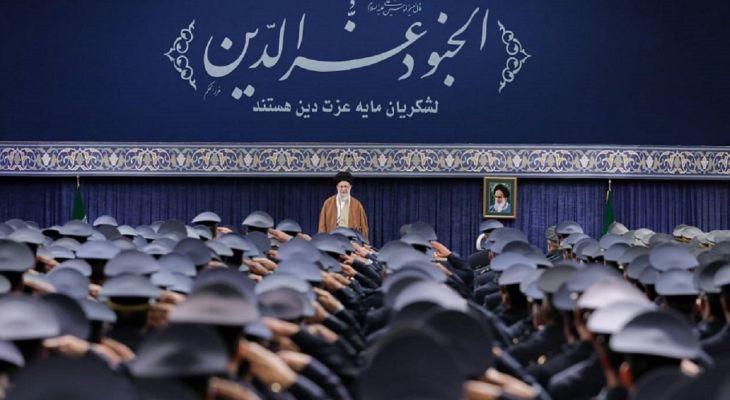 مذاکره با آمریکا هوشمندانه و شرافتمندانه نیست
