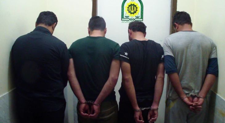 دستگیری ۴ سارق تلفن همراه در چهارباغ