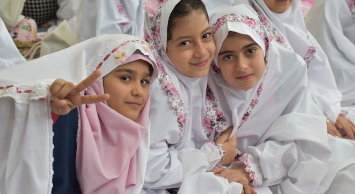 جشن تکلیف یک هزار و ۲۰ دانش‌آموز دختر