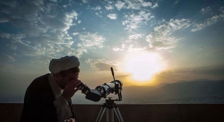 یکشنبه اول ماه رمضان است