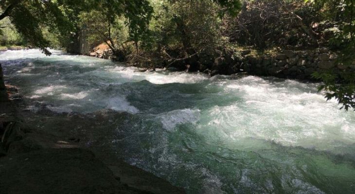 هشدار درباره خطرات توقف در حاشیه رودخانه‌ها