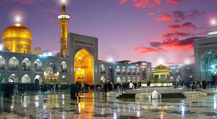 حرم امام رضا(ع) خانه امید دل‌های شکسته است