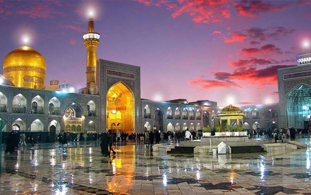 حرم امام رضا(ع) خانه امید دلهای شکسته است