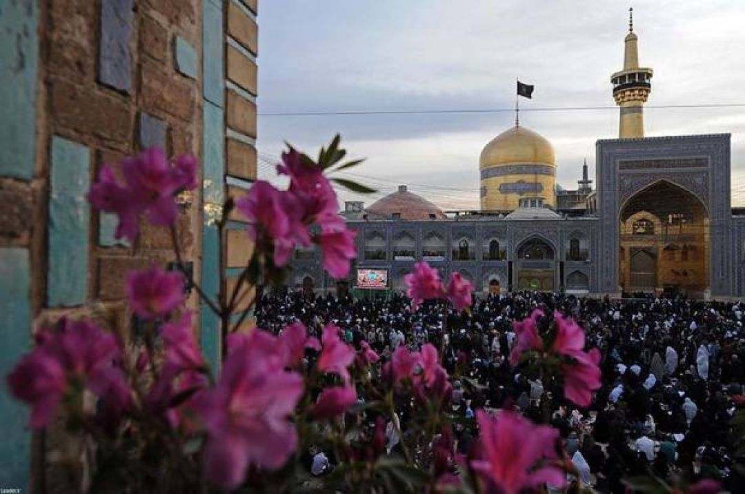 آثار و برکات حرمهای مطهر در ایران