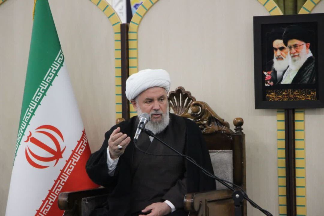 بشریت مدیون ابعاد شخصیتی حضرت امام(ره)