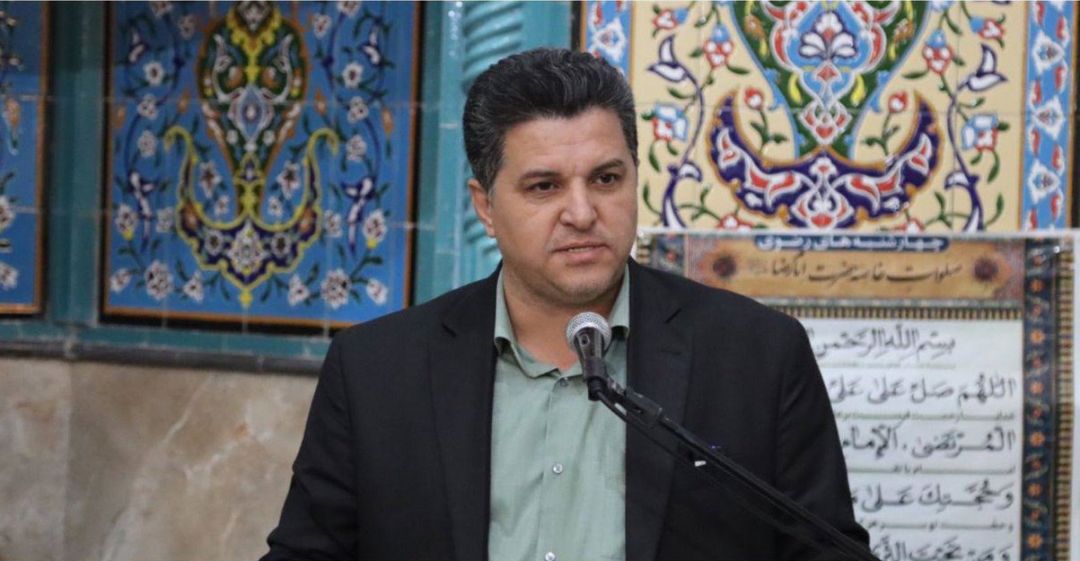 محله در تاریکی، تابلوها در نور!