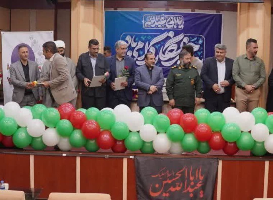 خبرنگاران ستون شفافیت وپل ارتباطی ملت و دولت