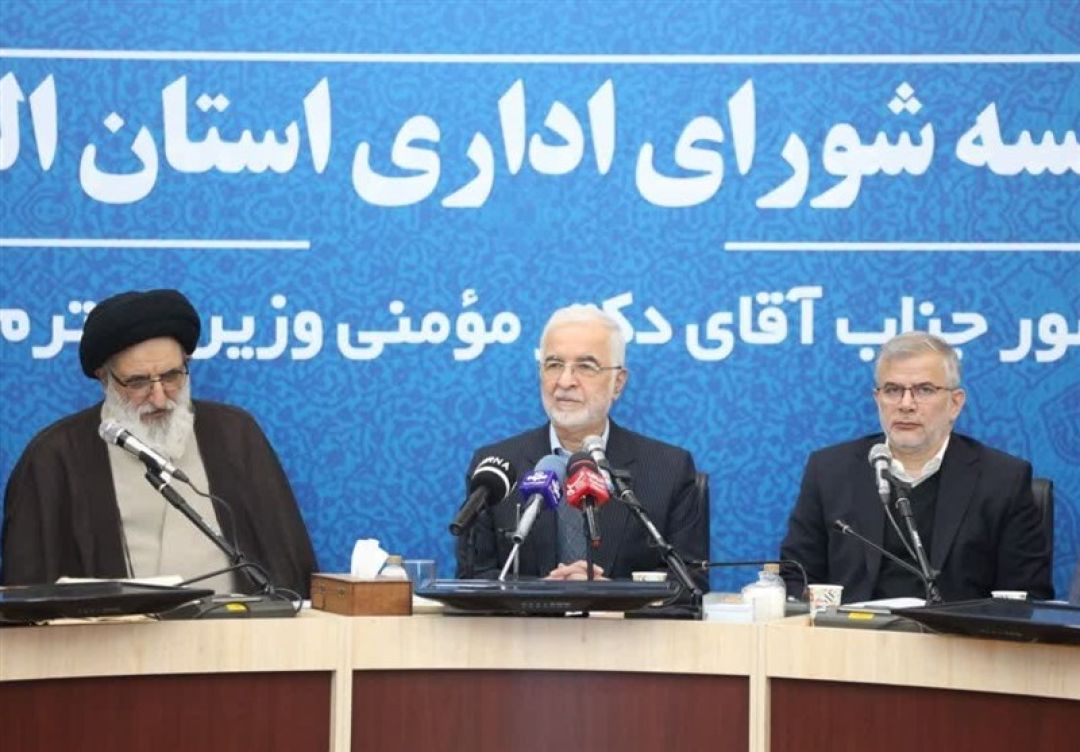 حکم ابقای استاندار البرز اعطا شد