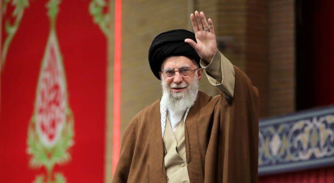 در حوزه زنان از رهبری عقب هستیم