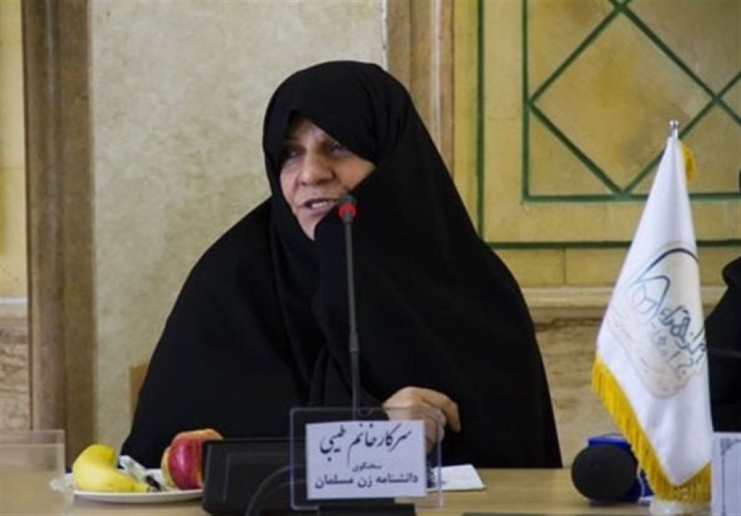 گفتمان مثل چتر روی همه چیز سایه می‌اندازد.