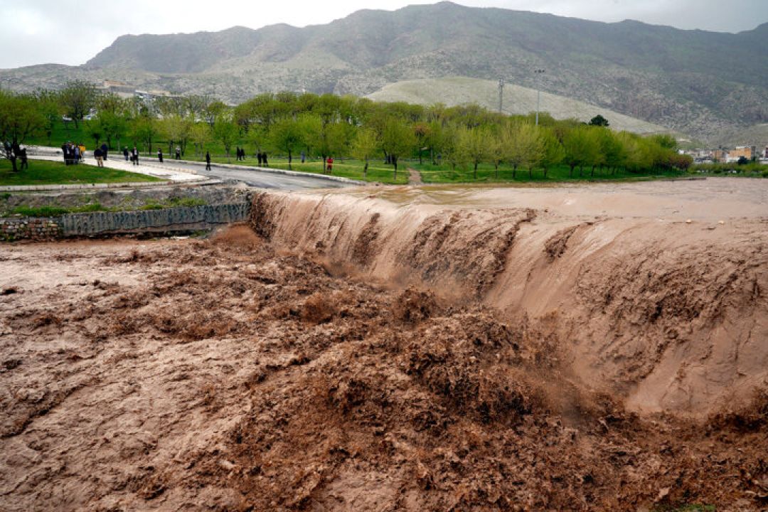 سیلاب ۲ محور روستایی را بست