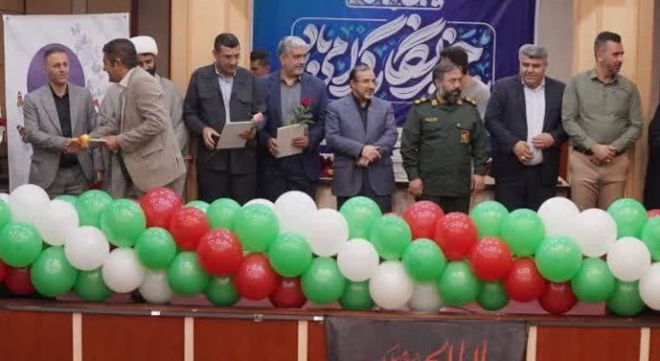 خبرنگاران ستون شفافیت وپل ارتباطی ملت و دولت