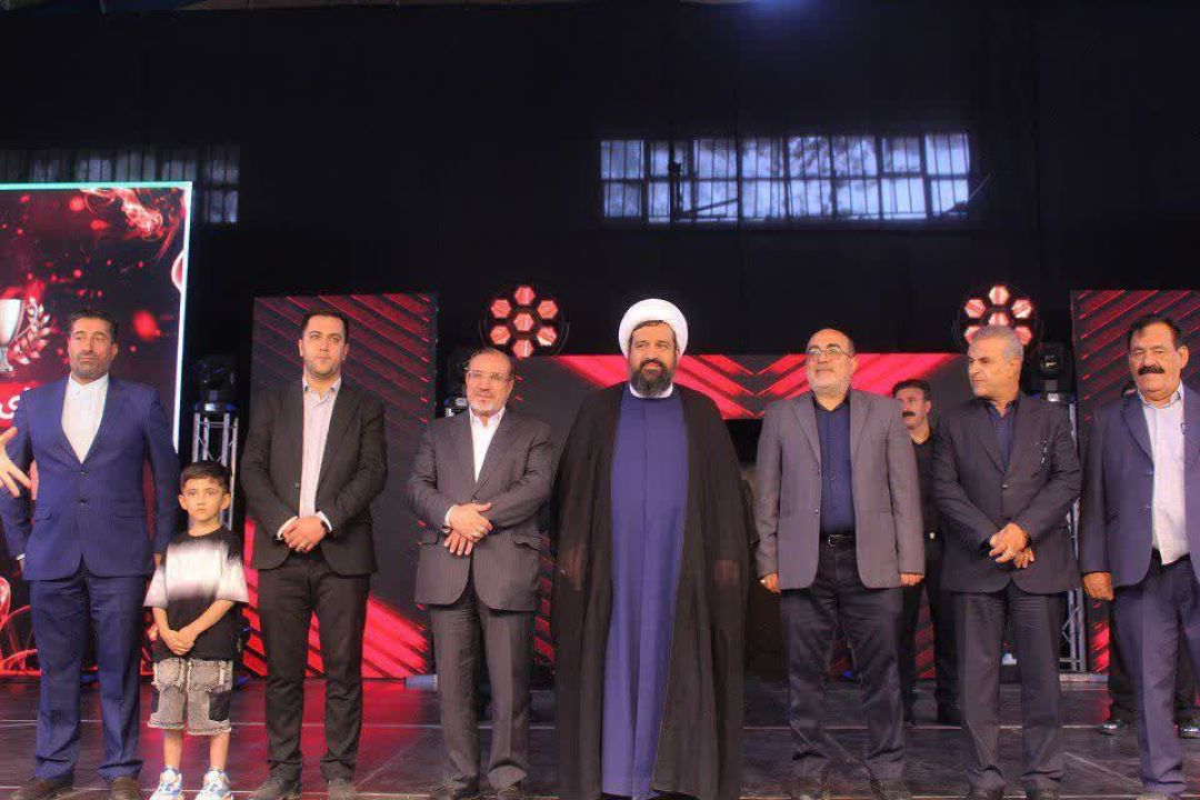 رقابت ۲۰۰ورزشکار در مسابقات پرورش اندام چهارباغ