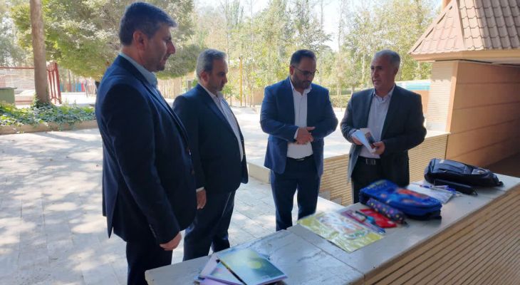 اهدای ۱۵۰۰بسته نوشت‌افزار به دانش‌آموزان نیازمند خانواده زندانیان